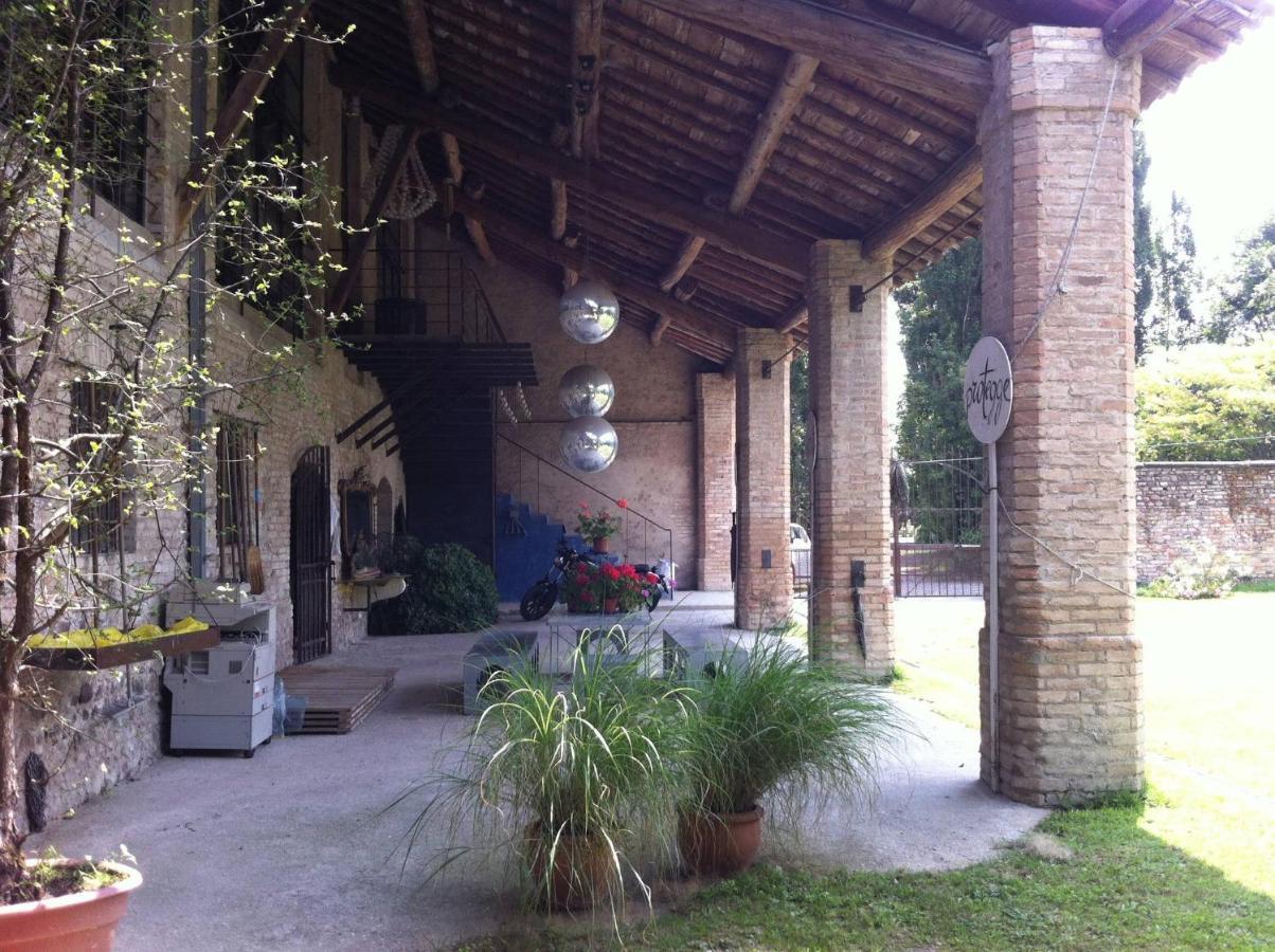 Loft Dellartista. Eclettico, Originale, Unico Appartement Ceresara Buitenkant foto
